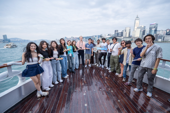 HKU President Sails with 100 Students on Victoria Harbour to embracing Unity and Celebrate Diversity