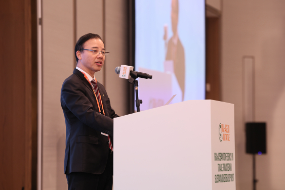 港大校長張翔教授致辭時強調亞洲在當前全球不明朗局勢下的橋樑角色。
