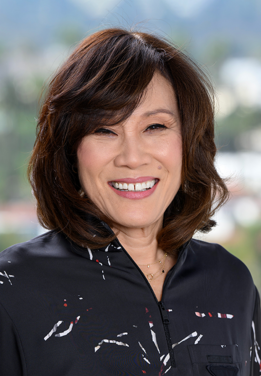 美國電影藝術與科學學院首位華裔主席楊燕子
